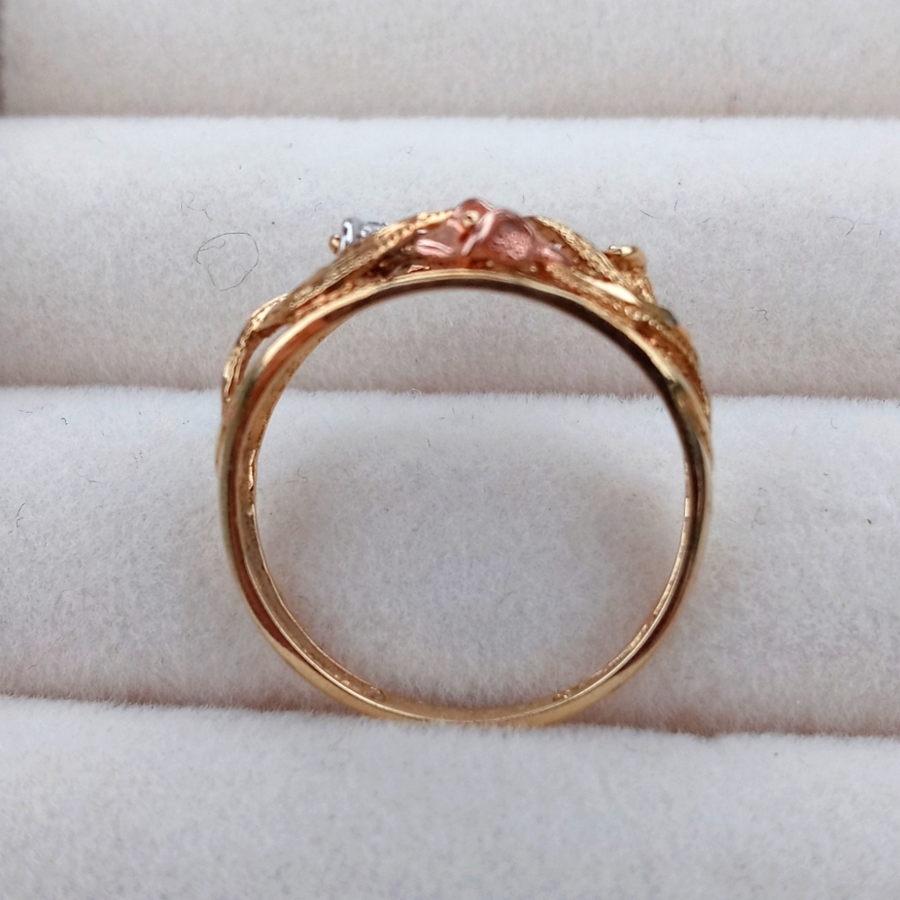 Vintage Landstrom 10KT Black Hill Gold Tri-color Ring Floral Dome Ring Size 7 - Picture 3 of 11